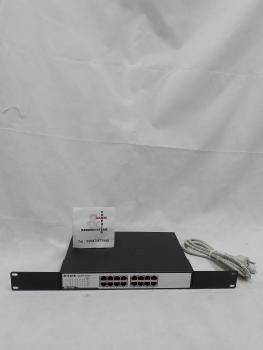 D-Link DGS-1016D Gigabit Switch mit Rack
